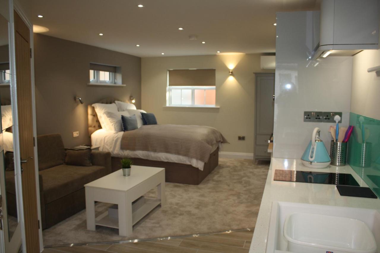 Frinton Escapes Apartment Екстериор снимка